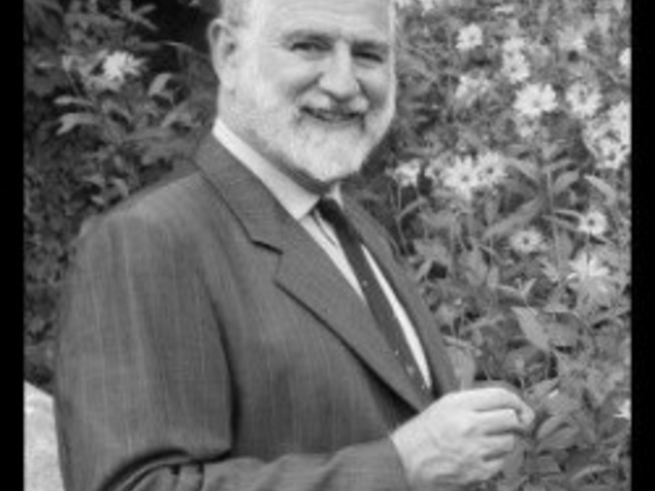 PaXGründer Dr. Fritz Struth gestorben GLASWELT