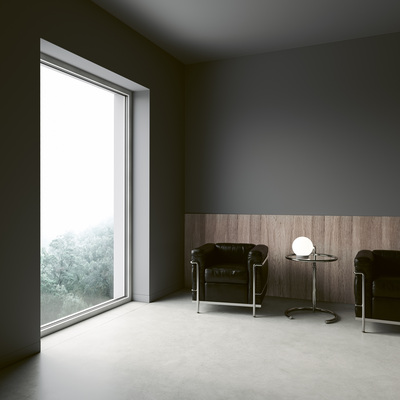 Recycelte, moderne Textur, die den Beton-Look beim Fenster schafft. 