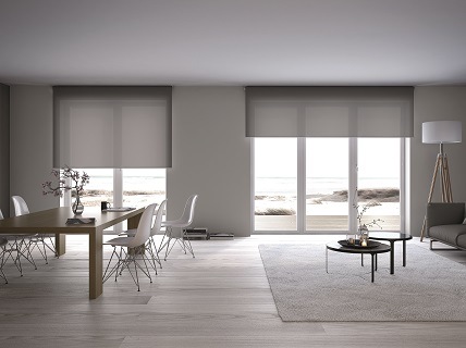 Durch die Waterkeeper Alliance werden am Meeresufer Kunststoffabfälle gesammelt und zur Herstellung von GreenScreen SEA-TEX® Garnen verwendet. In klassischen Wohnfarben liegt das innovative Gewebe nicht nur in Sachen Umweltschutz voll im Trend. 