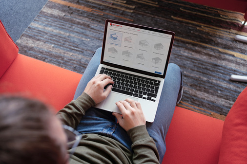 Mit dem Digitalen Kaufberater von Warema erhalten Kaufinteressenten wenigen Klicks per E-Mail ein unverbindliches Erstangebot - der Fachpartner verfügt über einen Lead zur weiteren Kontaktaufnahme.