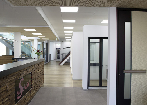 Die Ausstellung bei SBB Schäfer ist insgesamt﻿ 450 m² groß und erstreckt sich über zwei Etagen. Produktpräsentationen verschiedener Hersteller wurden hier...