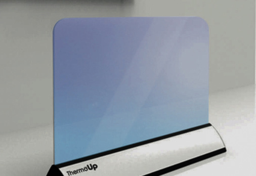 Schwan Glas bietet bei den gläsernen Heizungen unterschiedliche Systeme an, die es als Stand-Variante (Bild) sowie mit Wand- und Deckenhalterung und als Spiegel gibt.