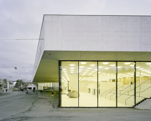 Bei dem Projekt wurden bei der neuen Fassade die Jansen Stahlprofile Viss TVS Fassade und Janisol HI verbaut. - © Foto: Barbara Bühler, Basel

