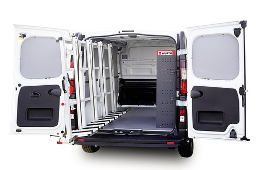 Für zu schützende Güter oder falls eine weitere Ladeposition benötigt wird, ist der Renault Trafic in der Aktionsausstattung mit einem herausziehbaren Innenreff ausgestattet.