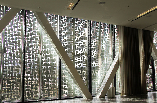 Die Lichtspiele auf der Panorama-Ebene schaffen eine inspirierende Veranstaltungsatmosphäre.