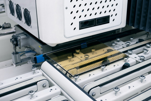 Anbieter sedak kann mit seinem Edelmetal﻿ldrucker mit einer Auflösung von bis zu 1024 dpi drucken. - © Foto: sedak
