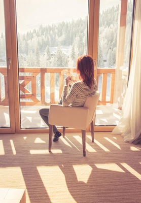 Fenster sind in der Regel noch immer die thermisch schwächsten Elemente im Gebäude und spielen für Komfort und Behaglichkeit der Bewohner eine wichtige Rolle.