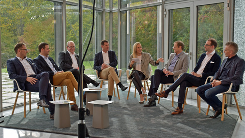 Die Weru-Führungsmannschaft zeigt sich offen im Online-Dialog mit den Fachbetrieben.