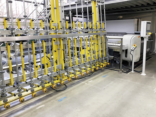 Bei der neuen VSG-Linie von Benteler handelt es sich um eine Anlage der jüngsten Generation mit der sich VSG-Formate bis zu 2500 × 4500 mm fertigen lassen. 