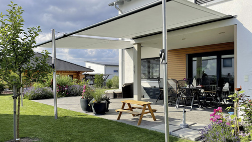 An fast jeder Fassade befestigen oder auch als freistehende Variante: das modular aufgebaute System bietet nahezu grenzenlose Flächen.