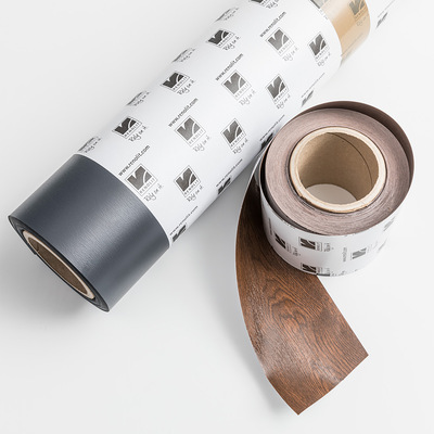 Mit kundenspezifisch zugeschnittenen Repa-raturfolien senkt der Renolit Folienservice den Arbeitsaufwand beim Kunden.