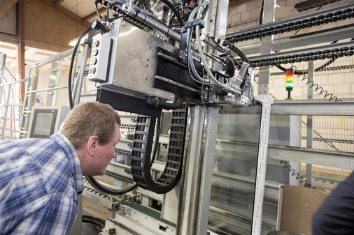 Ködiglaze P ist sowohl für kleine Fensterbaubetriebe als auch für vollautomatisierte Produktionen bestens geeignet.