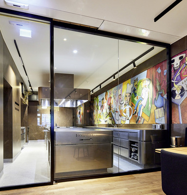 Design und Technik sind im Trend: hier eine automatische Schiebetür.