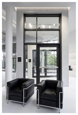 … hier die Türen Ausstellung.