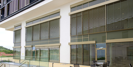 Motoren mit 5-Jahres-Garantie sorgen für den zuverlässigen Antrieb der Raffstoren.