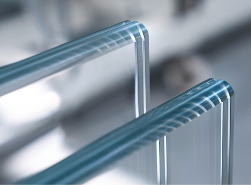 Brüstung mit C-Kante