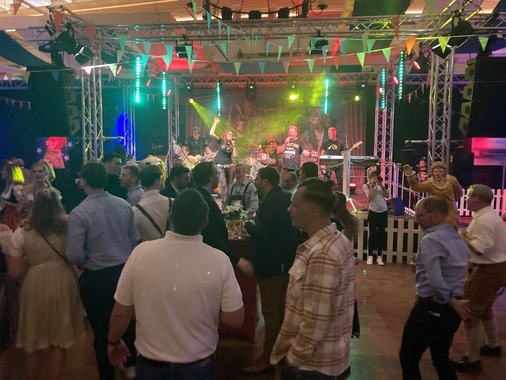 Festabend in der Festhalle.