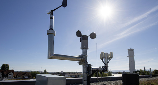 Sensorik ist ein wesentlicher Bestandteil von Smart Home und Sonnenschutz, Lüftung und Licht möglichst unauffällig und effektiv zu steuern.