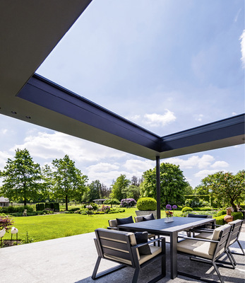 Auch der freie Blick in den Himmel ist jederzeit ­möglich, egal ob bei Tag oder Nacht.