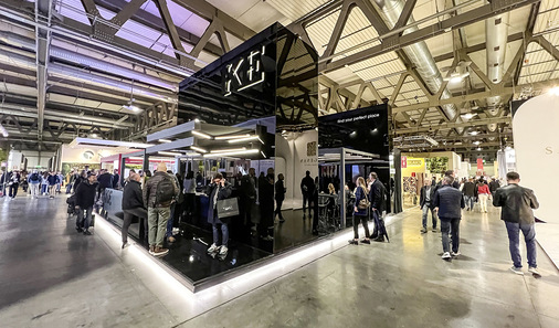 In Mailand werden Produkte nicht vorgestellt sondern zelebriert. Fühlbar, erlebbar, zum ausprobieren. Alles Dinge, die Digital nicht in dieser Art abzubilden sind.