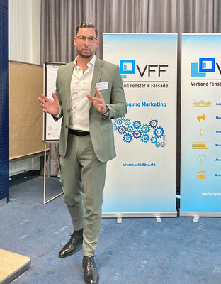 Wie der VFF-Förderservice noch einfacher zu nutzen ist, erklärte Jan-Patrick Reising von der Febis Service GmbH.