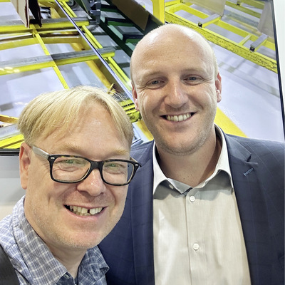 Thomas Haan (r.), Systron Head of Sales, mit GW ­Redakteur Matthias Rehberger