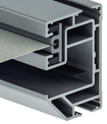 Die spaltfreie Tuchführung in der Ausführung ­protect sorgt für eine hohe Windstabilität und mit der Federmechanik für optimale Tuchspannung.