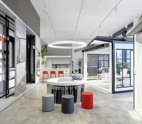 Mit der lebensnahen Präsentation will Warema sowohl die Funktionalität als auch das Design der Produkte in den Fokus rücken und die ­Besucher informieren sowie inspirieren.