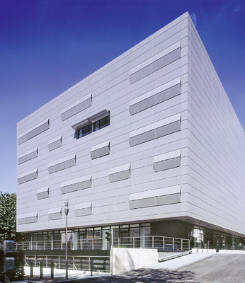 Das vor Kurzem fertiggestellte Laborgebäude des Zentrums für Molekulare Medizin Köln (ZMMK)