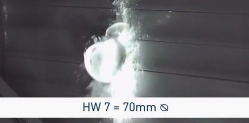 Hersteller von Fassadenmaterialien wie Rollläden können ihre Produkte Hageltests unterziehen, um Zertifizierungen zu erhalten oder die Qualität zu demonstrieren.