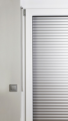  Schnell freigemacht: Die SecuKit-­Linie für Raffstoren, Rollläden und Fenster­markisen öffnet sekundenschnell ­Rettungswege.