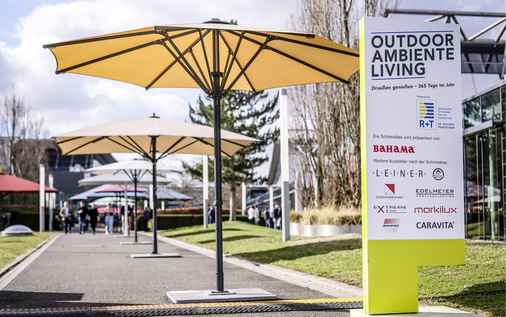 Die Sonderschau OUTDOOR. ­AMBIENTE. LIVING. fand erneut im Messepark mit einer zusätzlichen Fläche von über 2000 m2 statt. In Kombination der vorher stattgefundenen Leitmesse für ­Hotellerie und Gastronomie INTER­GASTRA wurden alle Anwendungsbereiche von Outdoor Living angesprochen. - © Foto: Landesmesse Stuttgart
