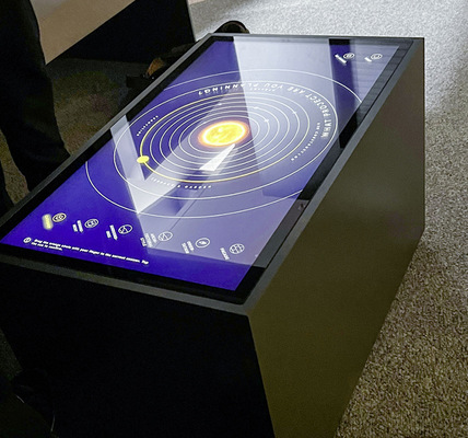  Abgerundet wird das Kunden-Erlebnis bei umfassenden Beratungsgesprächen mit digitaler Hilfe. 