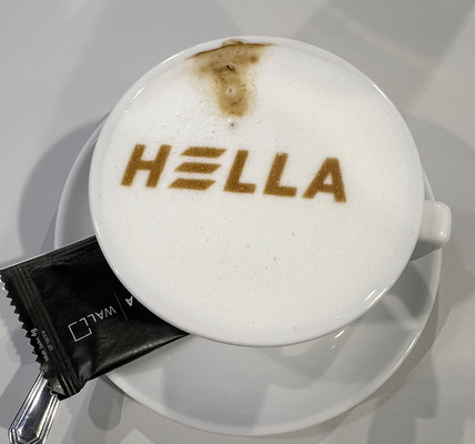  Nicht nur die Beratung auf dem Hella Messestand war individuell auf den Kunden abgestimmt.