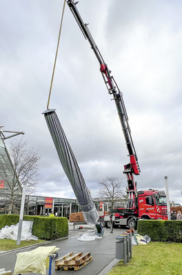  10 m Schirm plus 10 m Rundschlinge waren in der Höhe notwendig, um den Schirm aufzustellen.