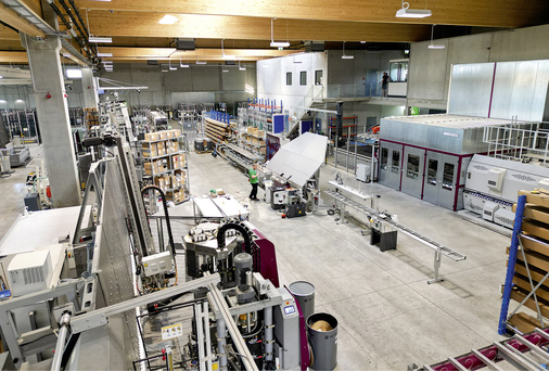  Die Herstellung der Fenster läuft bei Felbermayer jetzt vollautomatisiert.