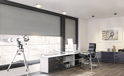  Wenn es etwas mehr sein soll – Screen mit Öffnungsfaktor 1 % bieten einen optimalen Blendschutz, zum Beispiel in Arbeitsräumen.