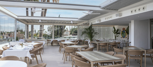  Ein Dach, das auch große Maße überspannt, ist ein wesentliches Element für ein Projekt, bei dem es auf einer Länge von 7,5 m keine Zwischenstützen geben soll.