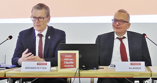 Christian Klinger (r.) und Johann Brandstetter auf der Pressekonferenz in Wien am 12.03.2024 - © Foto: YouTube
