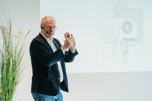  Als Leiter des EGE-Technikzentrums und unabhängiger Sachverständiger präsentierte Michael Kracht im Workshop „Montagetipps“ praxisnahe Ansätze, um Fenstermontage funktionell und wirksam auszuführen.