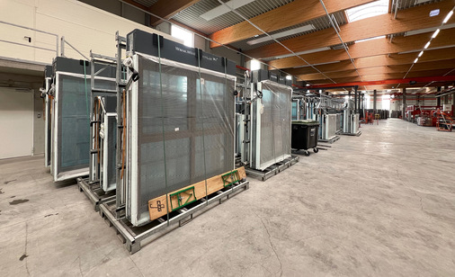  Die Produktion kann sowohl als „Just-in-Time“ sowie auf Lager für ein bereits konfiguriertes Gebäude erfolgen. Die Windowments werden direkt zu CBS Home geliefert.