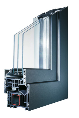  Die Geschäftsführung von Peine sieht in dem neuen AluConnect Profilsystem von Veka ein großes Marktpotential.