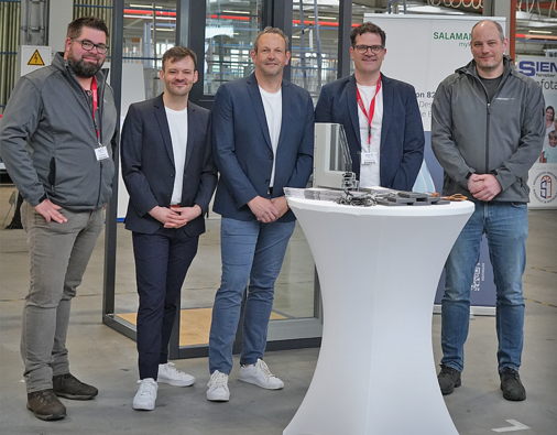  Der Salamander Außendienst erhielt tatkräftige Unterstützung vom Produktmanagement und Marketing. v.l.: Joschka Berling, Maximilian Blaske, Sven Rump, Florian Sandhaus, Jan Schiller