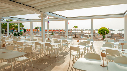 Die integrierbaren, dimmbaren Beleuchtungssysteme sind ideal für diejenigen, die eine effektvolle abendliche Umgebungen wünschen.