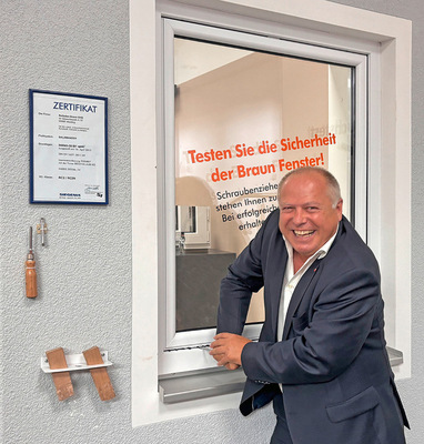 Der Kunde kann in der Erlebniswelt selbst erfahren, wie schwer es ist, die Grundsicherung zu überwinden.