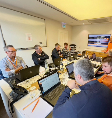 Die Workshops, wie hier beim Produktkonfigurator ­allesamt ausgebucht,  waren ein weiteres Highlight des Forums.