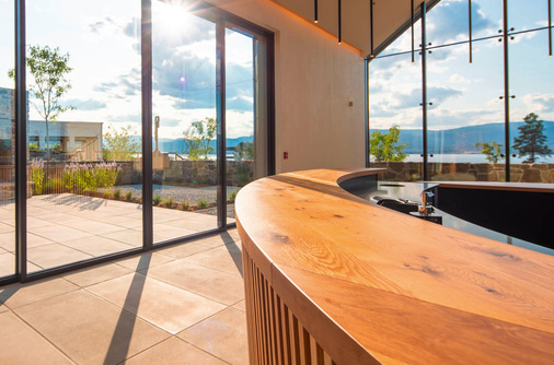 Auch auf dem internationalen Markt vielfach im Einsatz: In der Cedar Creek Winery in Kanada haben die Architekten die Isolierglas-Elemente mit den Swisspacer Abstandhaltern eingeplant und umsetzen lassen.