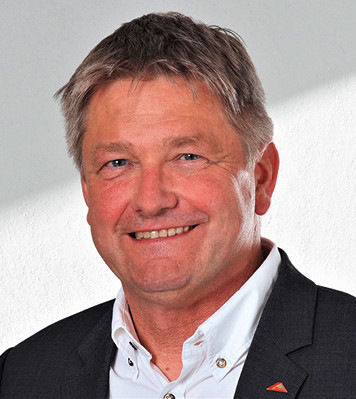 Eberhard Mammel, Leiter Produktanpassung bei Roto: „Dichtungen machen Bauelemente nicht nur dichter, sondern auch langlebiger und ­sicherer.“