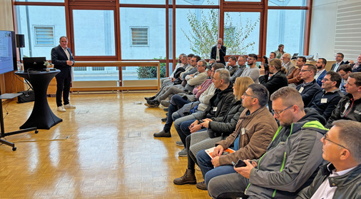 Stefan Zink während seines Vortrages auf dem Forum bei Weinig.