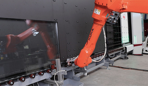 Neben dem Handgerät, wurde ein Prototyp für automatisches Trennen von Isolierglas erfolgreich getestet.